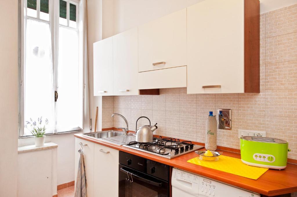 Opera Inn Suites - Rooms And Apartments Rome Buitenkant foto